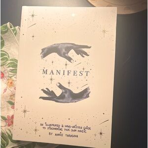 A beautiful Manifestation journal and guide, in paperback from Annie Tarasova.